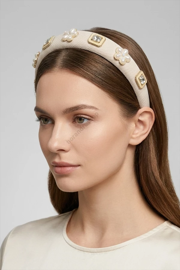 Adala ekrü hajpánt