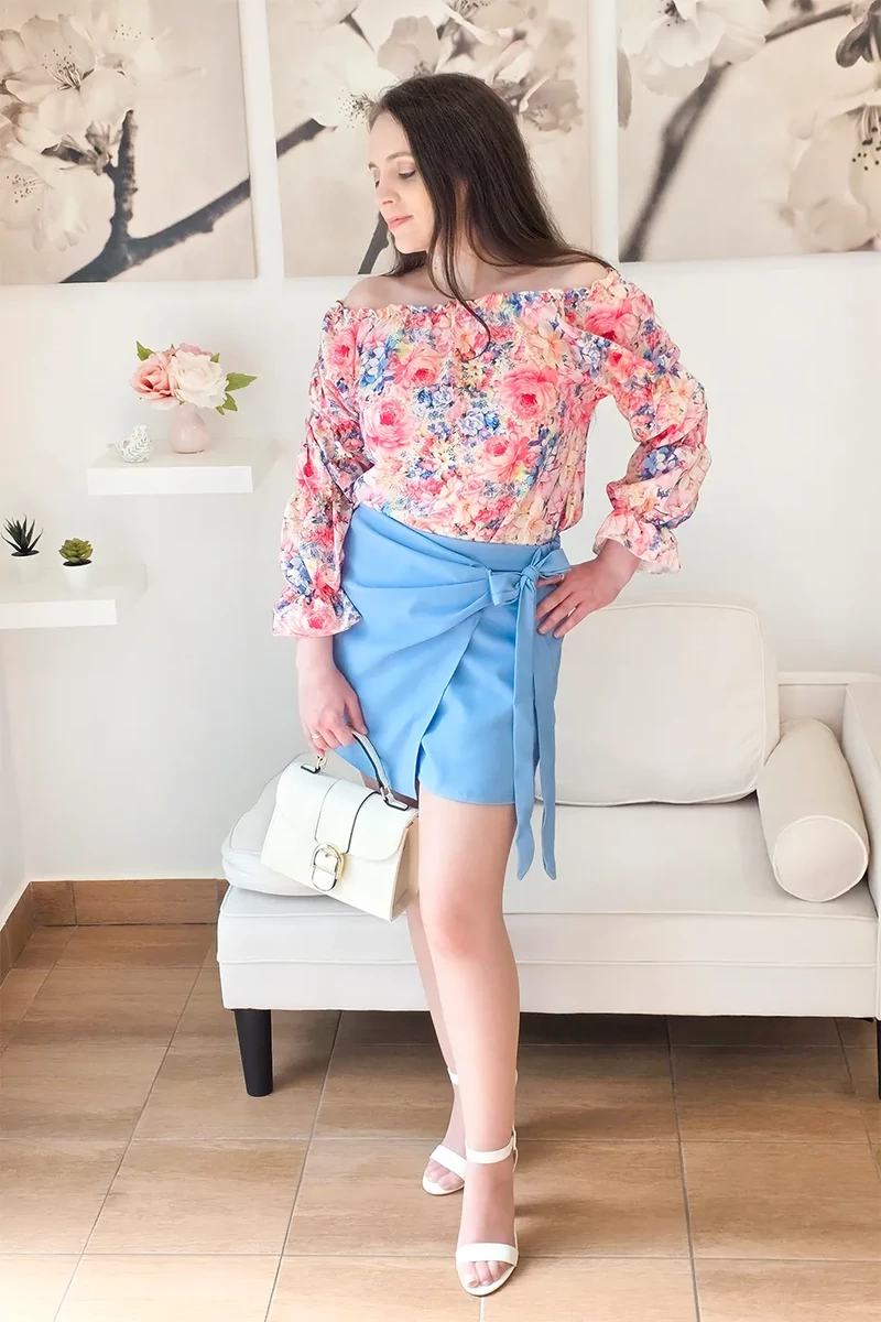 Adriana virágos blúz