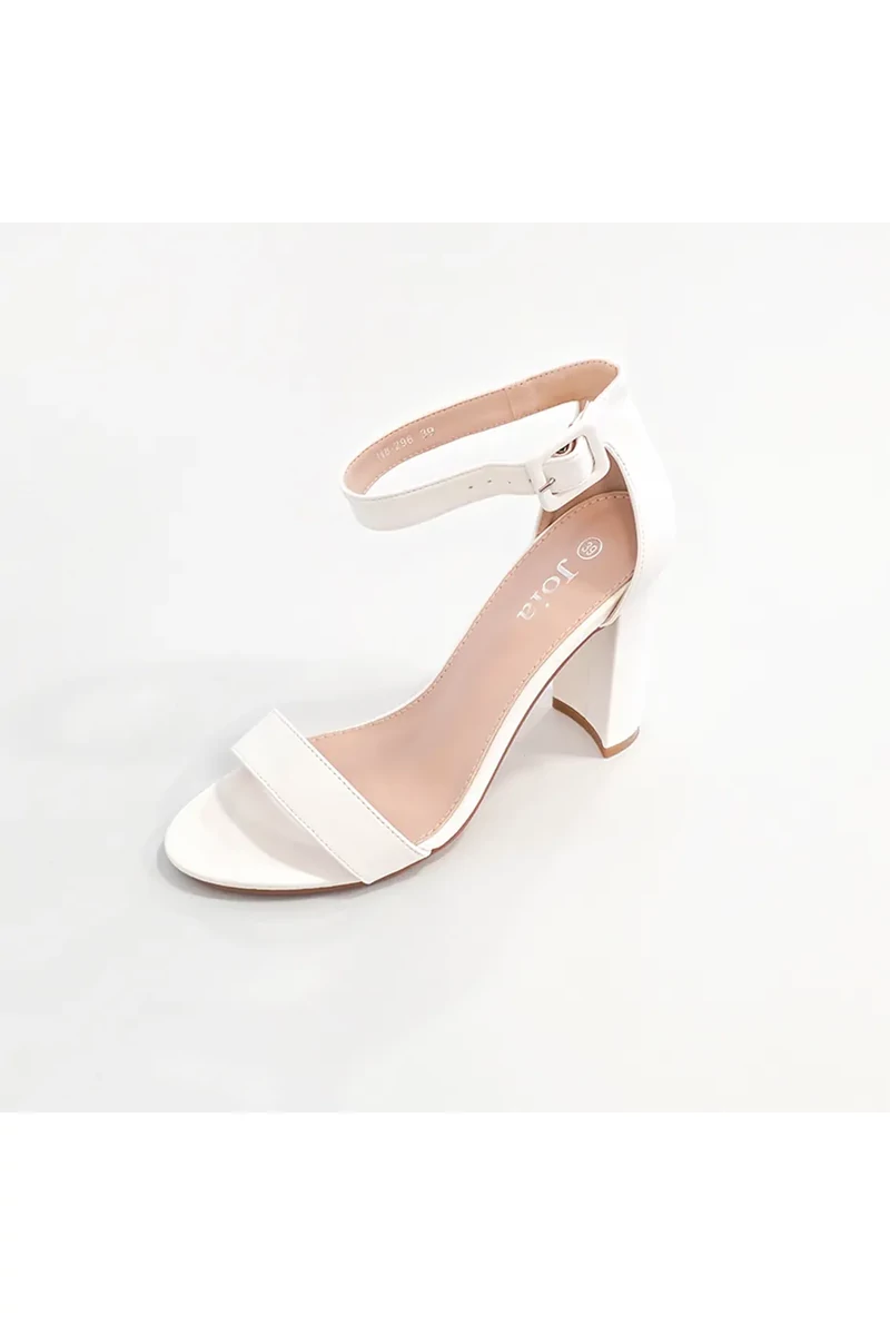 Alba fehér szandál