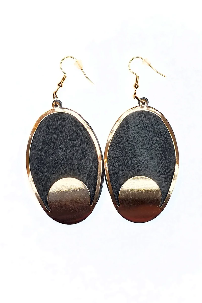 Obra fekete fülbevaló