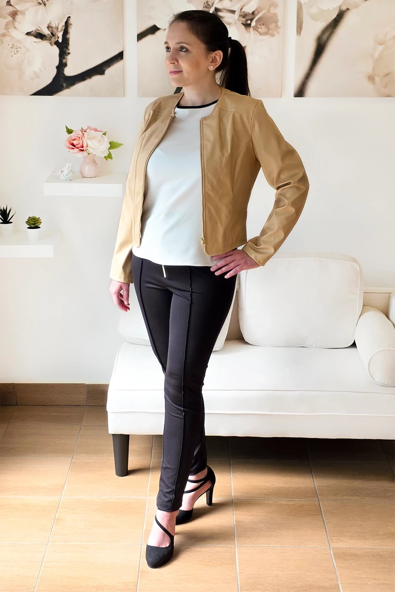 Gola arany-bézs színű műbőr kabát